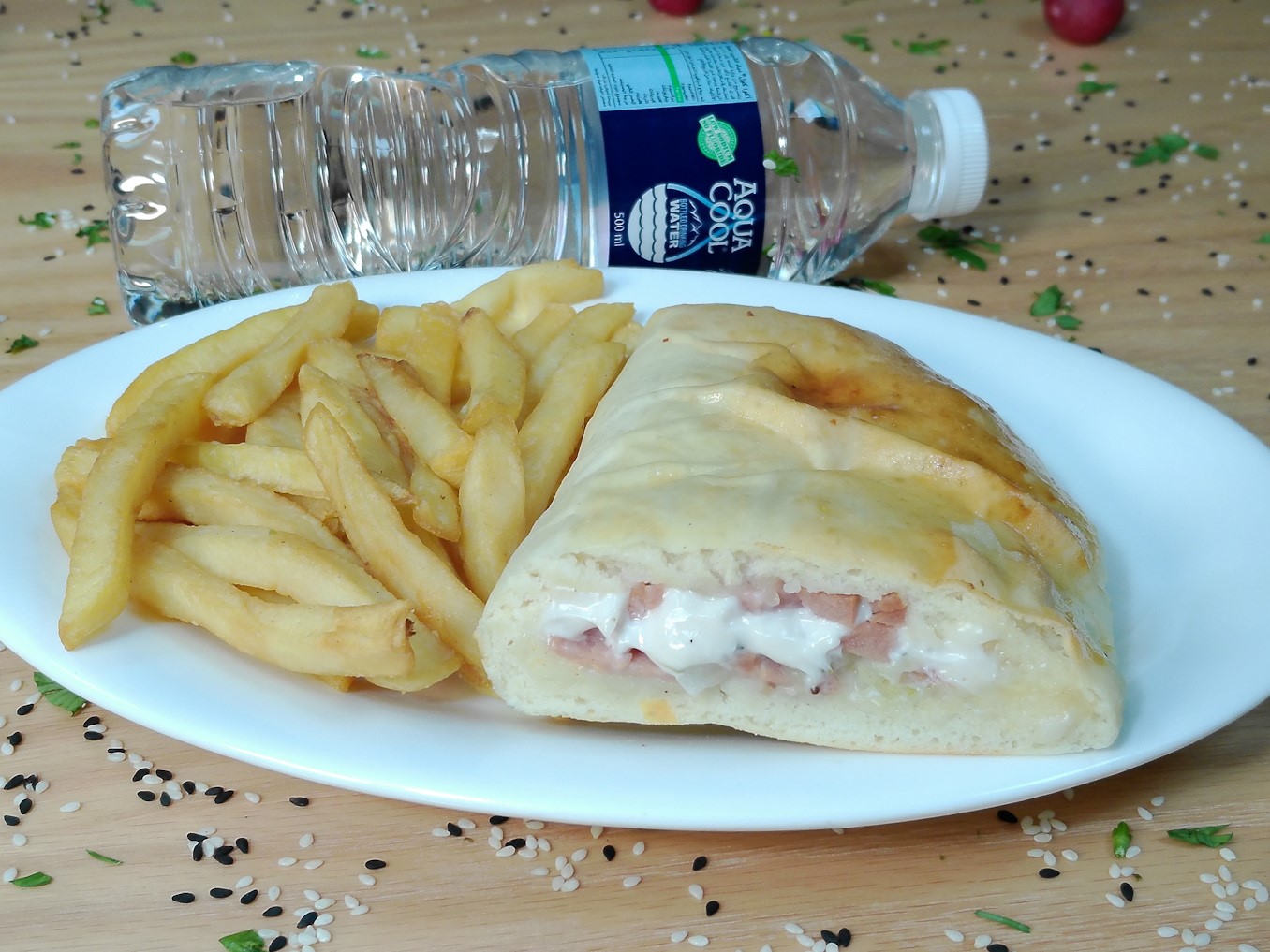 HOTDOG CHEESE PASTRY+FRIES+WATER (MAX 20 MINS)