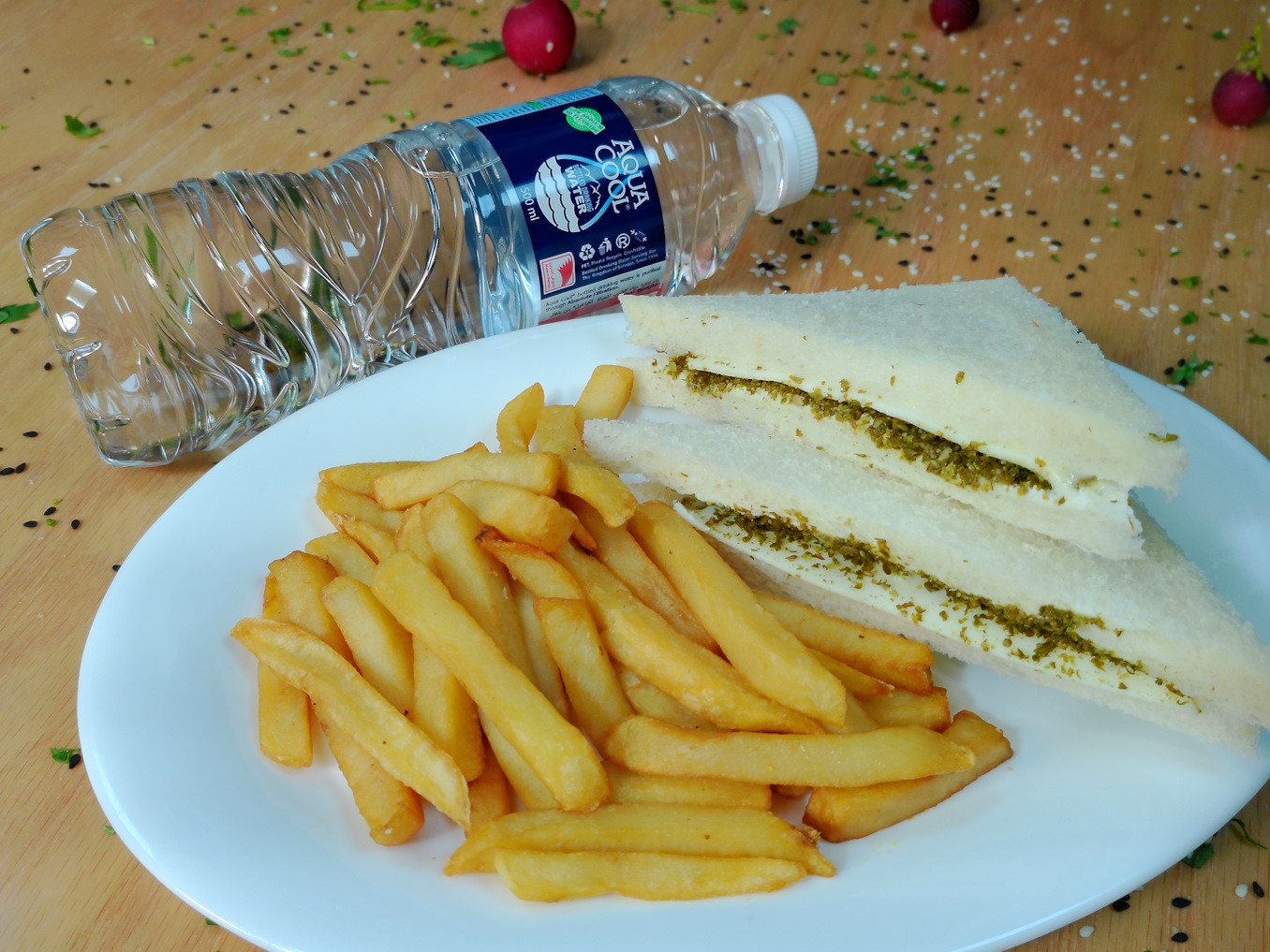 LABNA CHEESE ZATER+FRIES+WATER