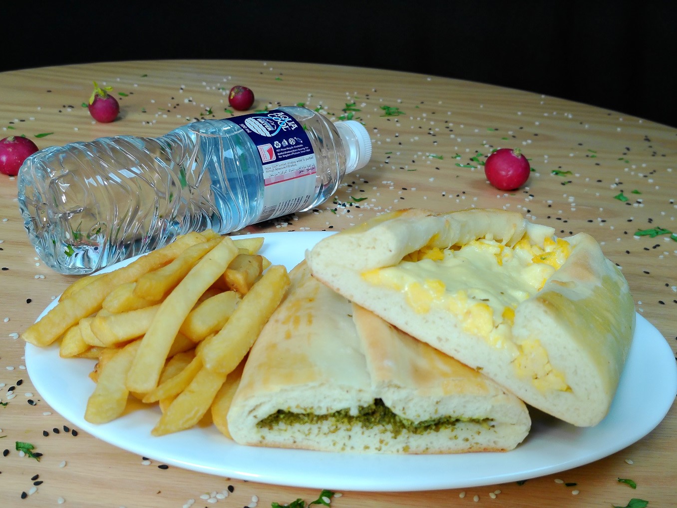 LABNA ZATER & EGG CHEESE+FRIES+WATER  (MAX 20 MINS)