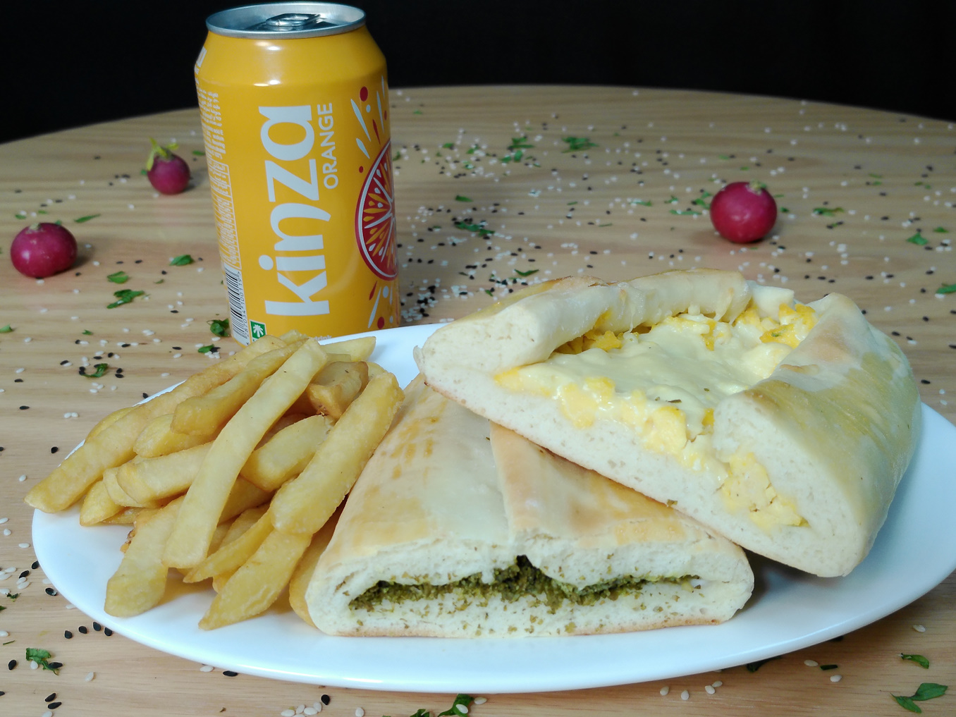 EGG CHEESE AND LABNA ZATER+FRIES+KINZA (MAX 20 MINS)