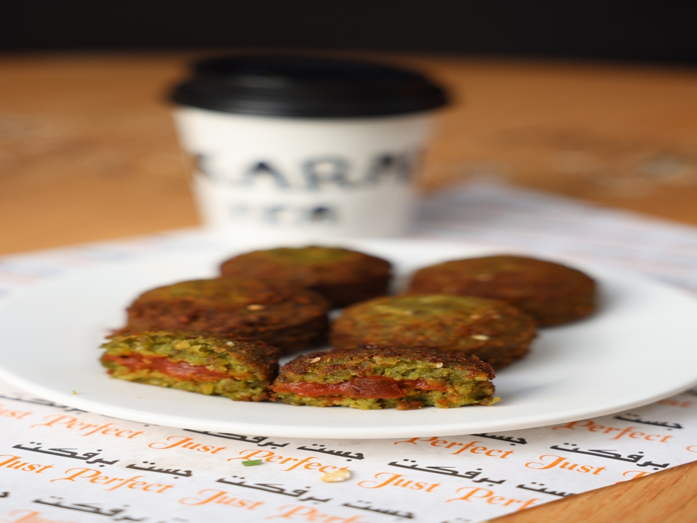 FALAFEL SALSA PLATTER+KARAK