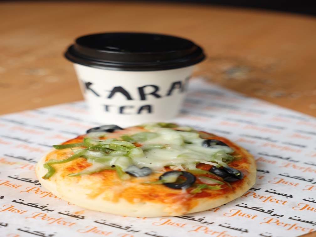 VEGETABLE PIZZA+KARAK (MAX 20 MINS)